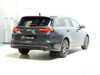 Occasion Kia Ceed 120 PK (88 kW) 2024 Grijs Hatchback