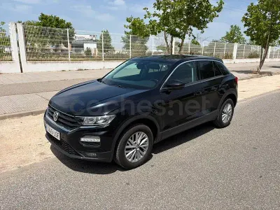Usado VW T-Roc Edition 116 CV (85 kW) 2020 Negro SUV