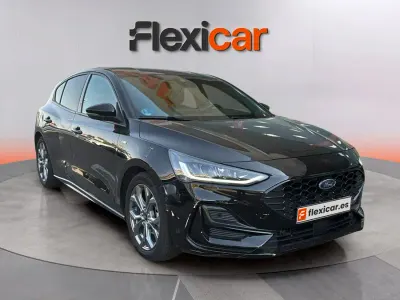 Usado Ford Focus ST-Line 155 CV (114 kW) 2023 Negro Berlina