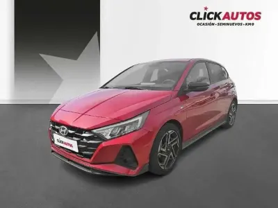 Usado Hyundai i20 N Line 80 CV (58 kW) 2025 Rojo Utilitario