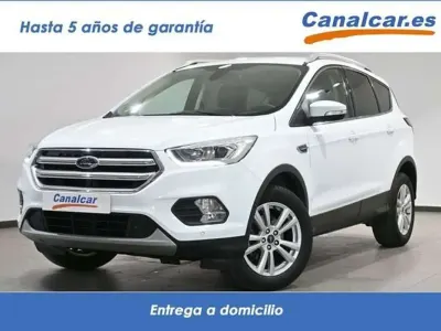 Usado Ford Kuga Trend+ 120 CV (88 kW) 2018 Azul SUV
