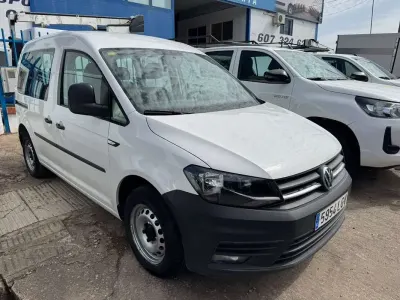 Usado VW Caddy 75 CV (55 kW) 2020 Blanco Monovolumen