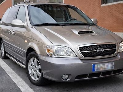 Usado Kia Carnival EX 144 CV (105 kW) 2005 Beige Monovolumen
