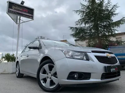 Usado Chevrolet Cruze LS 125 CV (91 kW) 2010 Beige Berlina