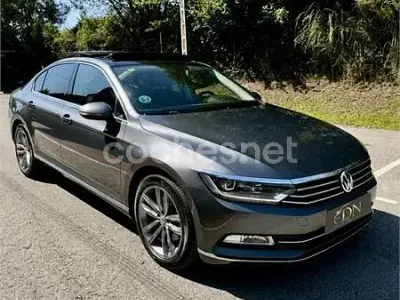 Usado VW Passat Sportline 190 CV (139 kW) 2015 Gris / plata Berlina