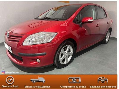 Usado Toyota Auris Active 90 CV (66 kW) 2010 Granate Utilitario