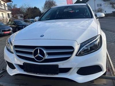 Blanco Usado 2017 Mercedes C200 Exclusive Familiar | 15.400 € (Buen precio)