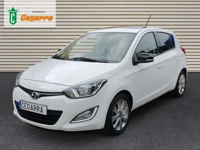 Usado Hyundai i20 GO! 90 CV (66 kW) 2014 Blanco Utilitario