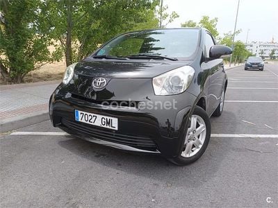 Negro Usado 2009 Toyota iQ Utilitario | 7490 €