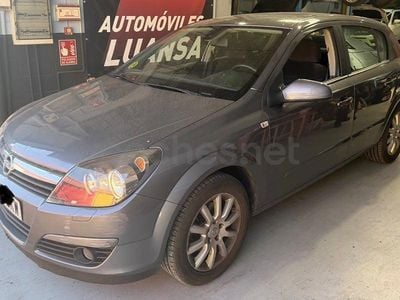 Usado Opel Astra Elegance 125 CV (91 kW) 2005 Beige Berlina