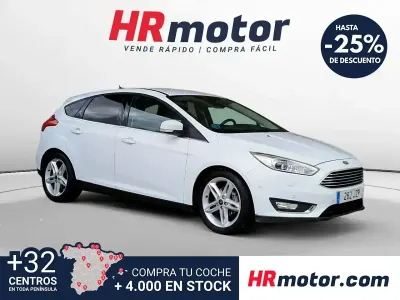 Usado Ford Focus Titanium 125 CV (91 kW) 2017 Blanco Berlina