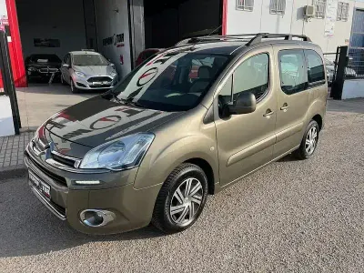 Usado Citroën Berlingo Seduction 75 HP (55 kW) 2013 Castanho Monovolume