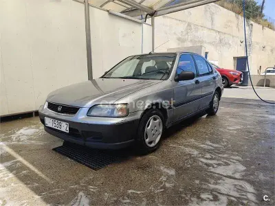Usado Honda Civic 90 CV (66 kW) 1995 Gris / plata Berlina