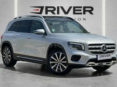Usado Mercedes GLB200 163 CV (119 kW) 2022 Gris / plata SUV