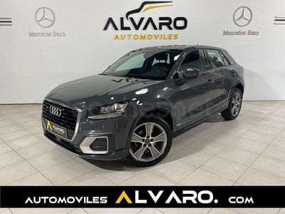 Usado Audi Q2 Design 116 CV (85 kW) 2020 Gris / plata SUV