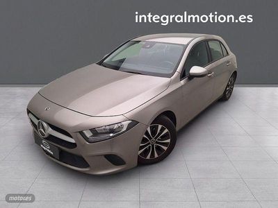 Usado Mercedes A180 115 CV (84 kW) 2020 Gris Berlina