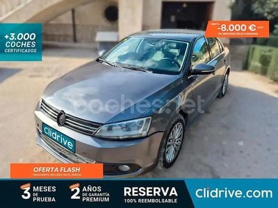Usado VW Jetta Sport 105 CV (77 kW) 2011 Gris / plata Berlina