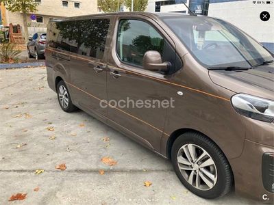Begagnad Peugeot Traveller Business-Line 177 HK (130 kW) 2020 Brun Minibuss