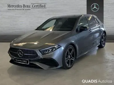 Usado Mercedes A180 116 CV (85 kW) 2025 Gris montaña