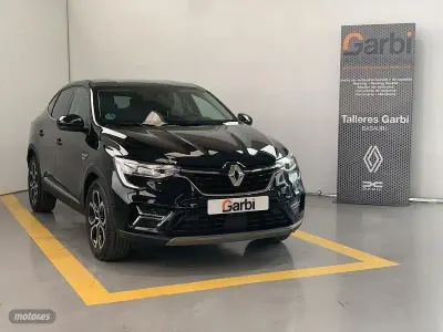 Usado Renault Arkana 2023 Negro SUV