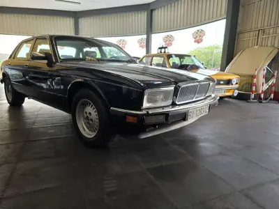 Usado Jaguar XJ 212 CV (155 kW) 1989 Azul Berlina