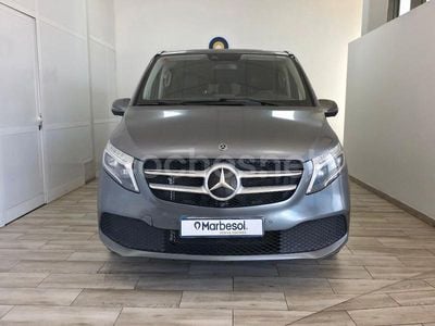 Mercedes V220