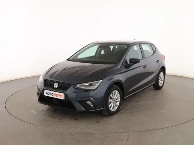 Usado Seat Ibiza Style 80 CV (58 kW) 2023 Gris Utilitario