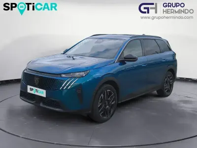 Używany Peugeot 5008 Allure 145 KM (106 kW) 2025 Niebieski SUV