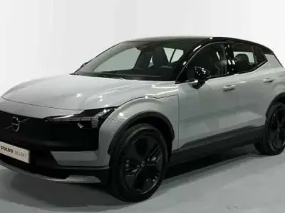 Usado Volvo EX30 CC Performance 2025 Gris SUV
