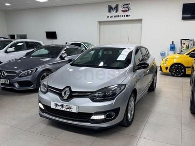 Usado Renault Mégane LIMITED 95 CV (69 kW) 2015 Gris / plata Berlina
