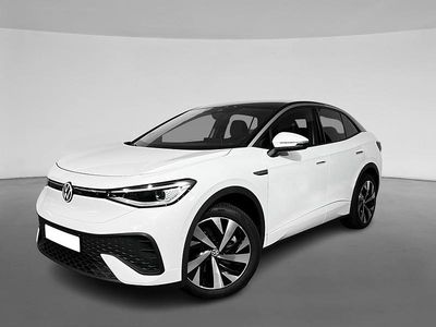 Usado VW ID.5 Pro 150 kW (204 CV) 2024 Blanco glaciar metalizado techo negro SUV