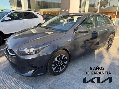 Usado Kia Ceed 100 CV (73 kW) 2025 Gris Utilitario