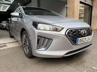 Usado Hyundai Ioniq 141 CV (103 kW) 2020 Gris / plata Utilitario