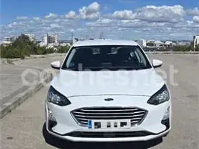 Usado Ford Focus Trend 95 CV (69 kW) 2022 Blanco Berlina