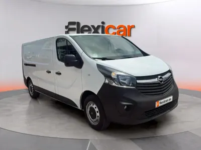 Usado Opel Vivaro S 145 CV (106 kW) 2017 Blanco Monovolumen