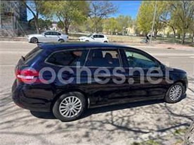 Usado Peugeot 308 SW Active 120 CV (88 kW) 2015 Azul Familiar