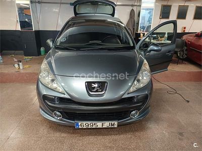 Usado Peugeot 207 90 CV (66 kW) 2006 Gris / plata Berlina