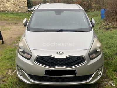 Usado Kia Carens 141 CV (103 kW) 2015 Gris / plata Monovolumen