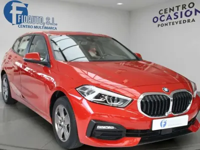 Usado BMW 118 150 CV (110 kW) 2023 Rojo Utilitario