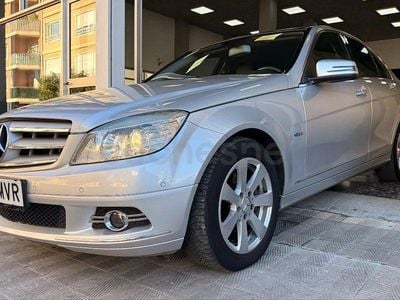 Usado Mercedes C250 Avantgarde 204 CV (150 kW) 2009 Gris / plata Berlina