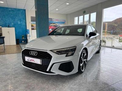 Usado Audi A3 Sportback Ambiente 116 CV (85 kW) 2021 Blanco Utilitario