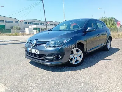Usado Renault Mégane Business 110 CV (80 kW) 2015 Gris / plata Berlina