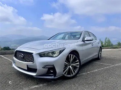 Usado Infiniti Q50 Sport Tech 364 CV (267 kW) 2019 Gris / plata Berlina
