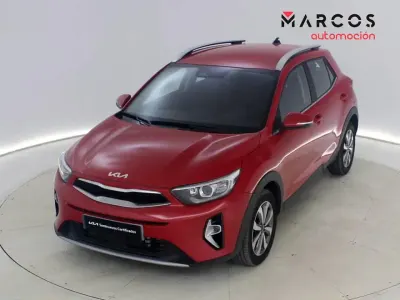 Usado Kia Stonic 100 CV (73 kW) 2024 SUV