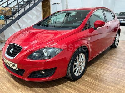 Rojo Usado 2009 Seat Leon Reference Berlina | 6990 € (Precio justo)