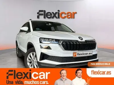 Usado Skoda Karoq Ambition 116 CV (85 kW) 2023 Blanco SUV