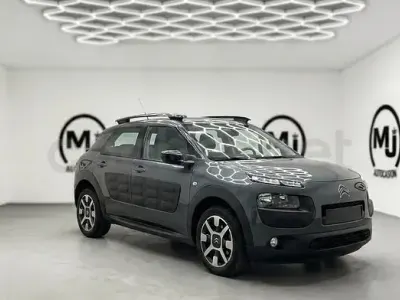 Occasion Citroën C4 Feel 110 PK (80 kW) 2017 Grijs Sedan