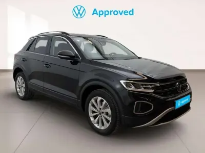 Usado VW T-Roc Life 110 CV (80 kW) 2022 Negro SUV