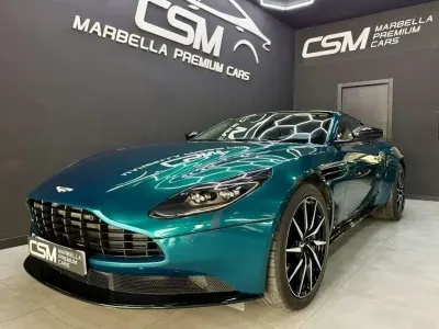 Usado Aston Martin DB11 510 CV (375 kW) 2019 Verde Coupe