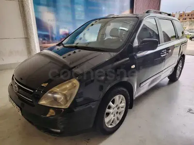 Usado Kia Carnival EX 185 CV (136 kW) 2006 Negro Monovolumen